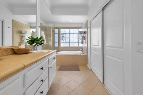 Bath - 424 N Tremont St, Oceanside, CA 92054 photo 2 of 7