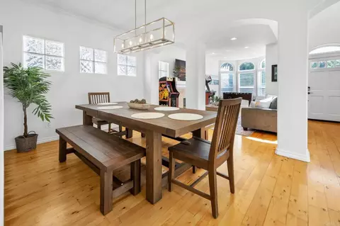 Dining - 424 N Tremont St, Oceanside, CA 92054 photo 2 of 3