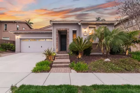 3722 Bergen Peak Pl, Carlsbad, CA 92010