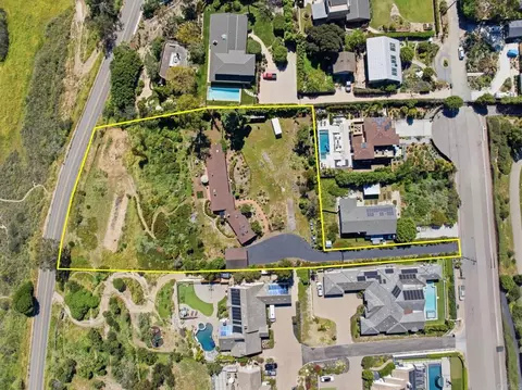 View/Area - 1355 Rainbow Ridge Ln, Encinitas, CA 92024 photo 3 of 10