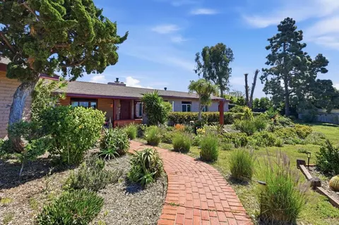 Exterior - 1355 Rainbow Ridge Ln, Encinitas, CA 92024 photo 10 of 19