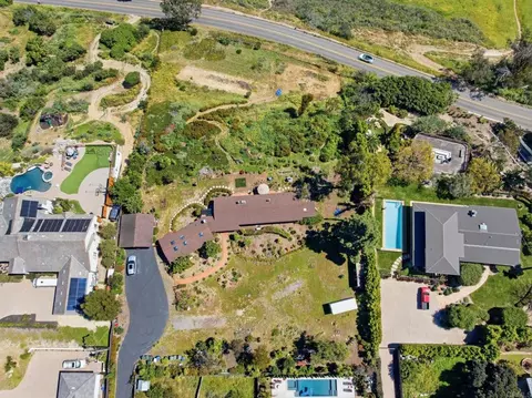 View/Area - 1355 Rainbow Ridge Ln, Encinitas, CA 92024 photo 10 of 10