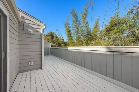 Exterior - 1819 Milbank Rd, Encinitas, CA 92024 photo 5 of 10