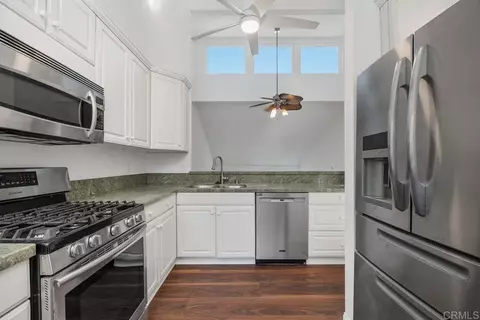 Kitchen - 1819 Milbank Rd, Encinitas, CA 92024 photo 3 of 5