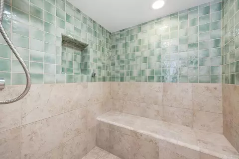 Bath - 1819 Milbank Rd, Encinitas, CA 92024 photo 2 of 3