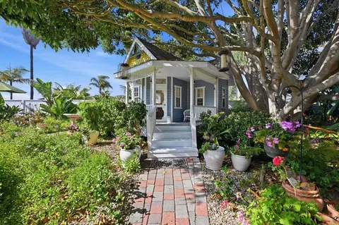 Exterior - 1066 Guildford Ct, Encinitas, CA 92024 photo 18 of 18