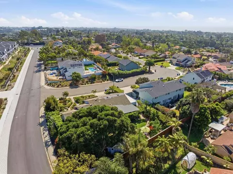 View/Area - 1066 Guildford Ct, Encinitas, CA 92024 photo 4 of 12