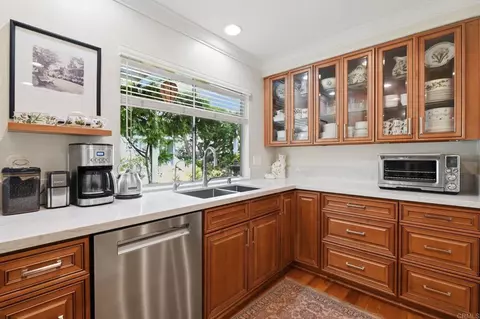 Kitchen - 1066 Guildford Ct, Encinitas, CA 92024 photo 1 of 2