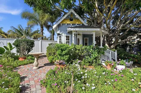 Exterior - 1066 Guildford Ct, Encinitas, CA 92024 photo 17 of 18