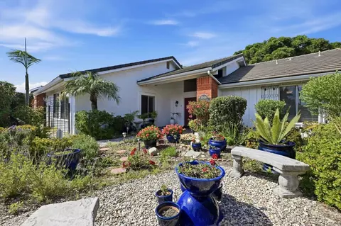 Exterior - 1066 Guildford Ct, Encinitas, CA 92024 photo 5 of 18