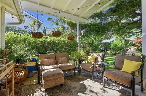 Exterior - 1066 Guildford Ct, Encinitas, CA 92024 photo 6 of 18