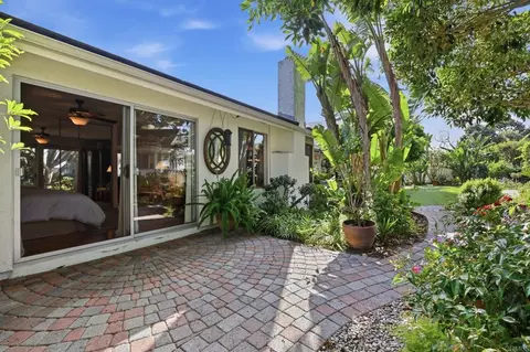Exterior - 1066 Guildford Ct, Encinitas, CA 92024 photo 8 of 18