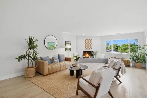 1331 Barbara Dr, Vista, CA 92084