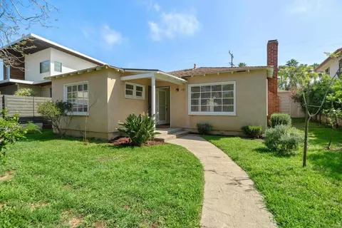 135 4th St, Encinitas, CA 92024