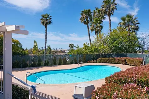 Exterior - 405 Requeza St #H9, Encinitas, CA 92024 photo 7 of 8