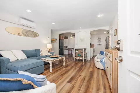 Living - 405 Requeza St #H9, Encinitas, CA 92024 photo 1 of 4