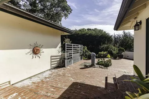 Exterior - 3540 Oak Pl, Carmel, CA 93923 photo 3 of 9