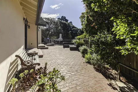 Exterior - 3540 Oak Pl, Carmel, CA 93923 photo 4 of 9