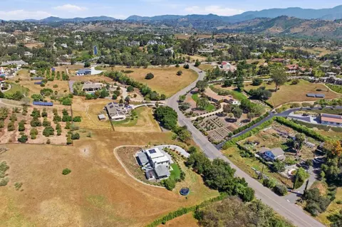 View/Area - 4407 Ramona Dr, Fallbrook, CA 92028 photo 4 of 9