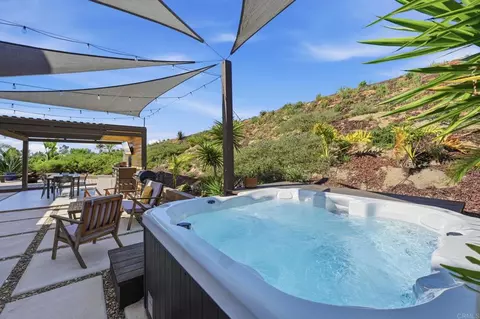 Exterior - 4407 Ramona Dr, Fallbrook, CA 92028 photo 12 of 22