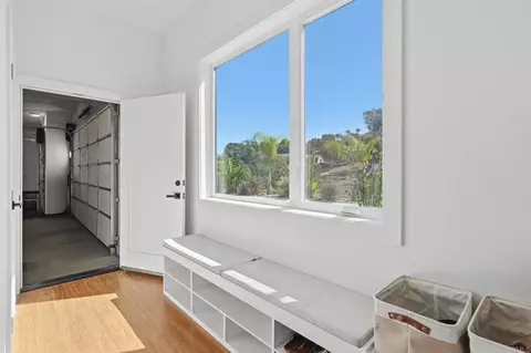 Entry Way - 4407 Ramona Dr, Fallbrook, CA 92028 photo 6 of 6