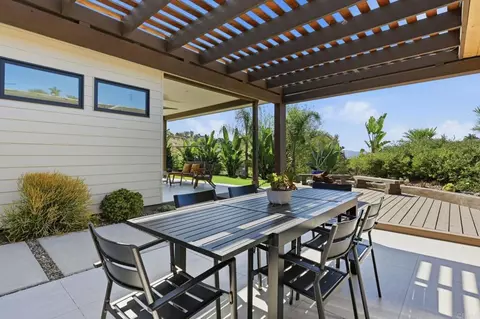 Exterior - 4407 Ramona Dr, Fallbrook, CA 92028 photo 10 of 22