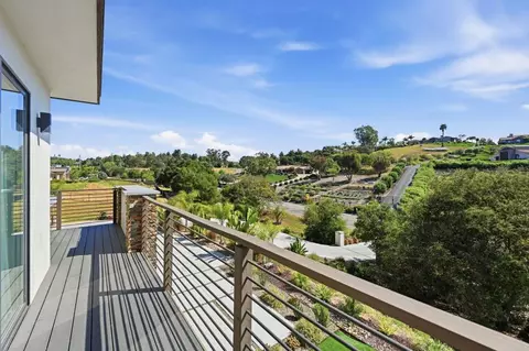 Exterior - 4407 Ramona Dr, Fallbrook, CA 92028 photo 8 of 22