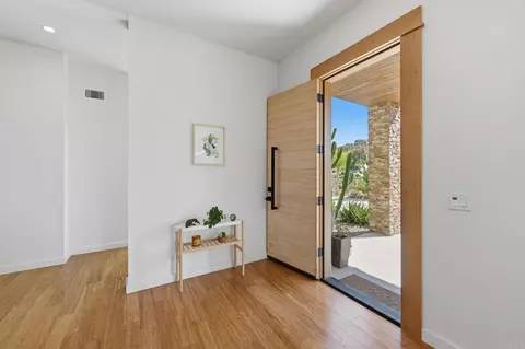 Entry Way - 4407 Ramona Dr, Fallbrook, CA 92028 photo 1 of 6