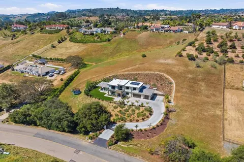 View/Area - 4407 Ramona Dr, Fallbrook, CA 92028 photo 1 of 9