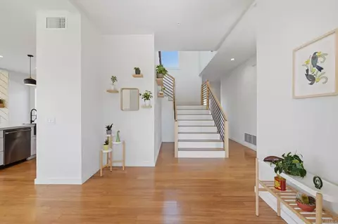 Entry Way - 4407 Ramona Dr, Fallbrook, CA 92028 photo 2 of 6