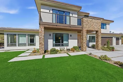Exterior - 4407 Ramona Dr, Fallbrook, CA 92028 photo 3 of 22