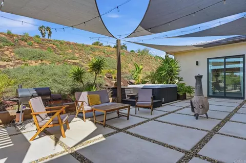 Exterior - 4407 Ramona Dr, Fallbrook, CA 92028 photo 11 of 22