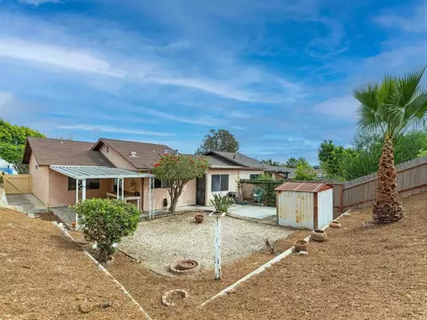1521 Temple Heights Dr, Oceanside, CA 92056