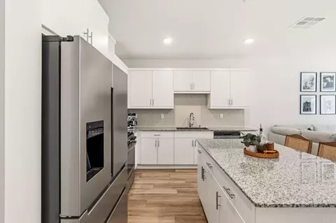 Kitchen - 311 Minneola Pl, Fallbrook, CA 92028 photo 1 of 3