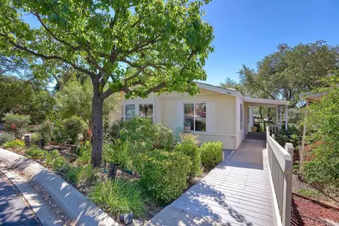 18218 Paradise Mountain Rd #SPC 124, Valley Center, CA 92082