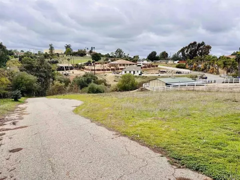View/Area - 2399 Paige Cir, Fallbrook, CA 92028 photo 1 of 1