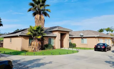 2399 Paige Cir, Fallbrook, CA 92028