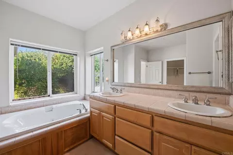 Bath - 2596 Green Canyon Rd, Fallbrook, CA 92028 photo 1 of 5