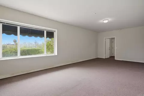 Living - 2596 Green Canyon Rd, Fallbrook, CA 92028 photo 9 of 9