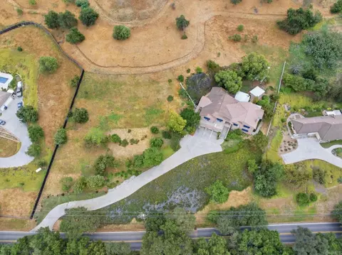 View/Area - 2596 Green Canyon Rd, Fallbrook, CA 92028 photo 3 of 4