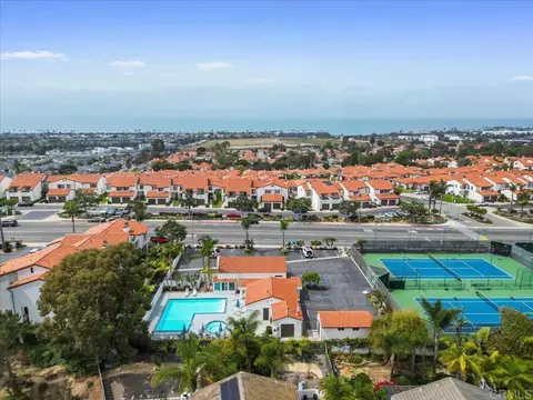 View/Area - 6757 Heath Ct, Carlsbad, CA 92011 photo 5 of 16