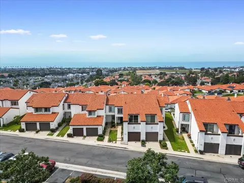 View/Area - 6757 Heath Ct, Carlsbad, CA 92011 photo 7 of 16