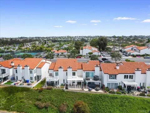 View/Area - 6757 Heath Ct, Carlsbad, CA 92011 photo 12 of 16