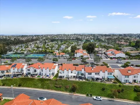 View/Area - 6757 Heath Ct, Carlsbad, CA 92011 photo 13 of 16