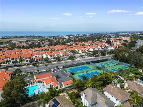 View/Area - 6757 Heath Ct, Carlsbad, CA 92011 photo 3 of 16