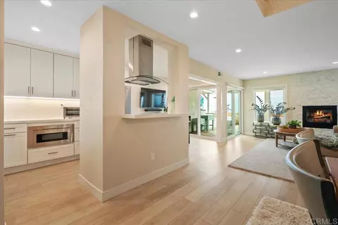6757 Heath Ct, Carlsbad, CA 92011