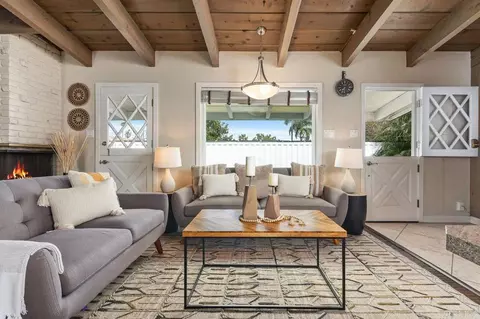 Living - 367 Beech Ave, Carlsbad, CA 92008 photo 4 of 5