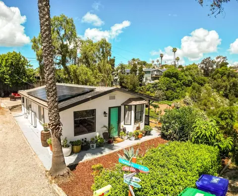 1738 33rd St, San Diego, CA 92102