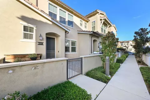1118 Delpy Vw, Vista, CA 92084