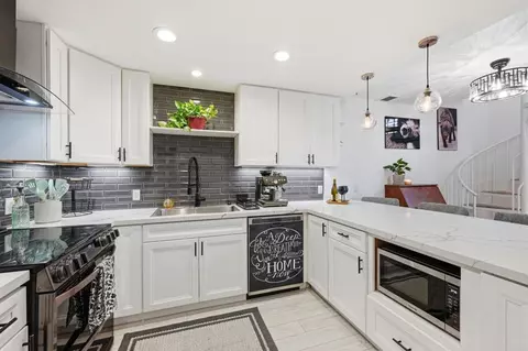 744 Eastshore Ter # 102, Chula Vista, CA 91913
